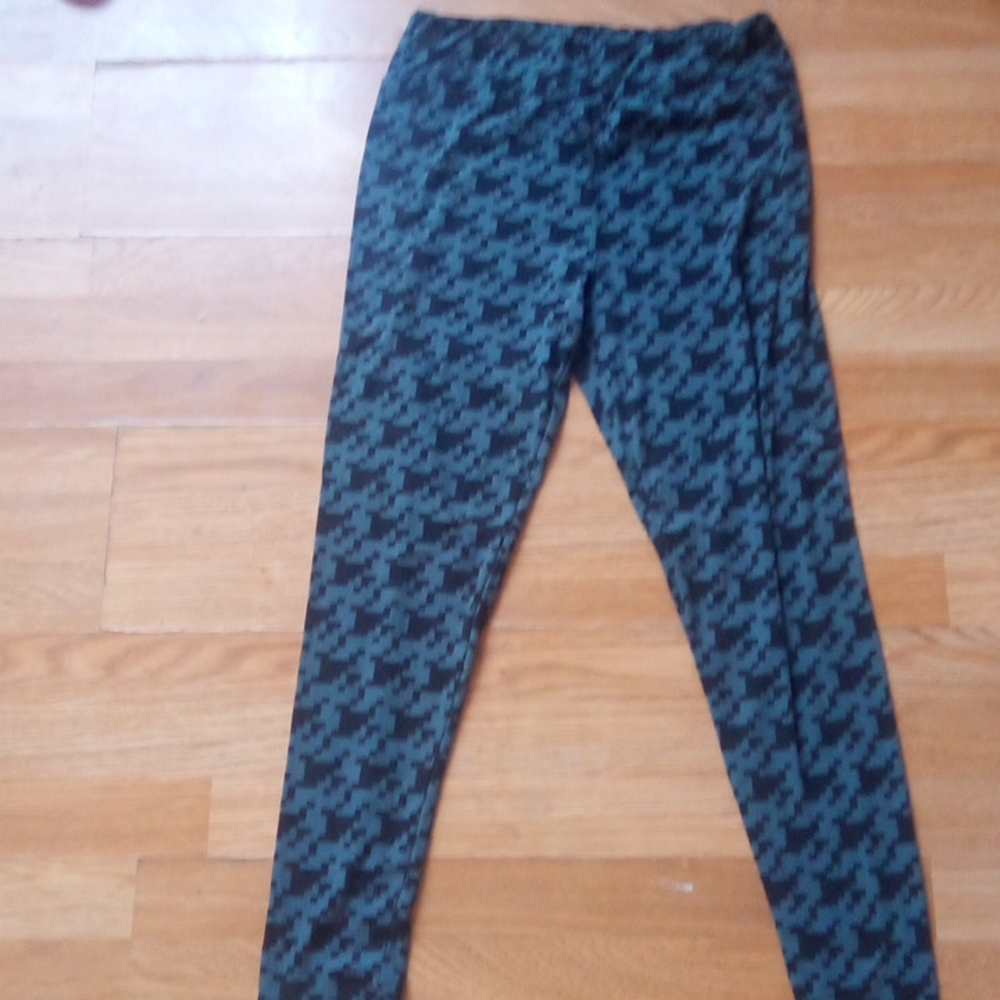 I'm selling this beautiful blue 💙 leggings